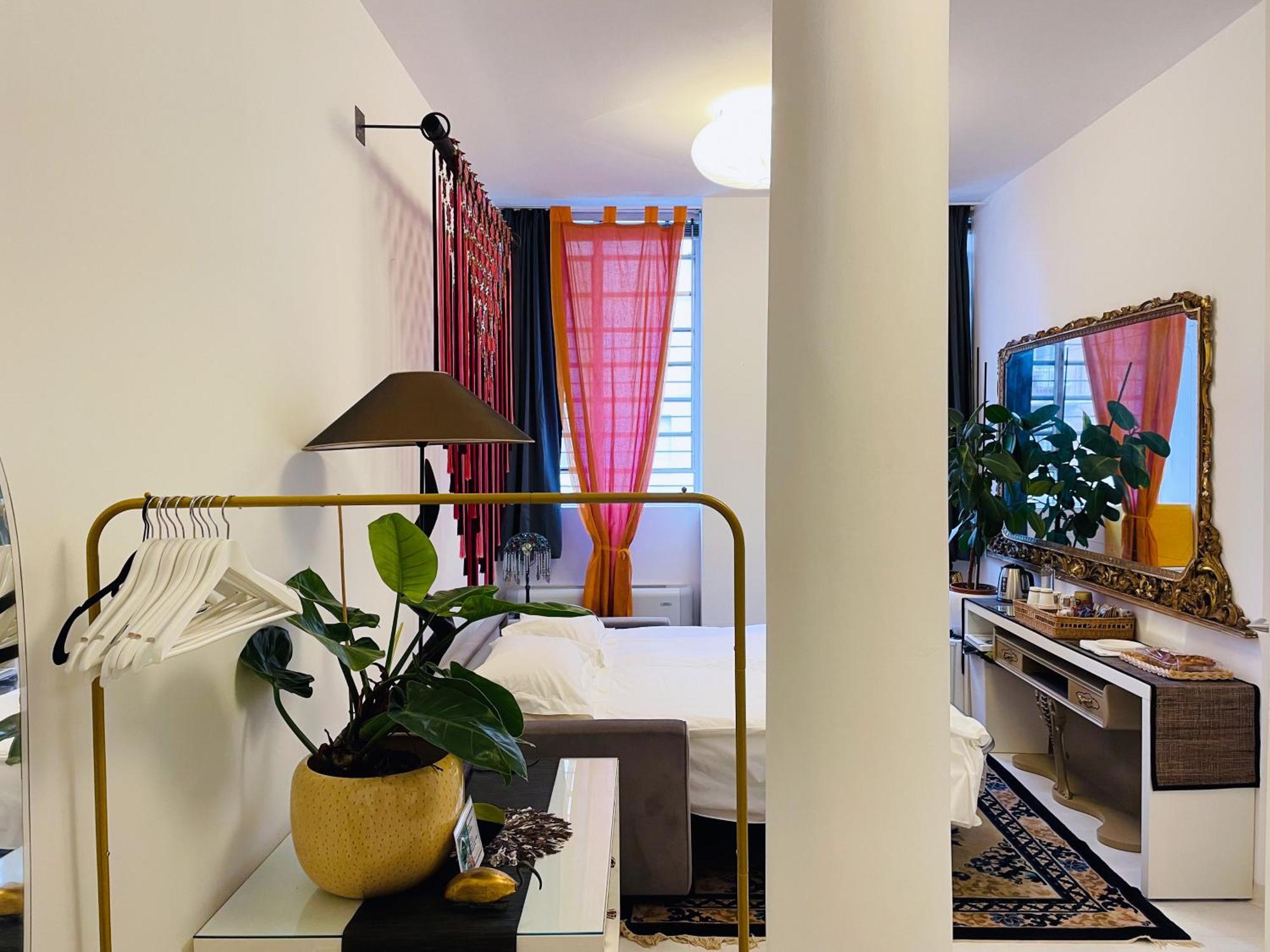 My Place Suite Apartment - Milano Navigli — Photos 2
